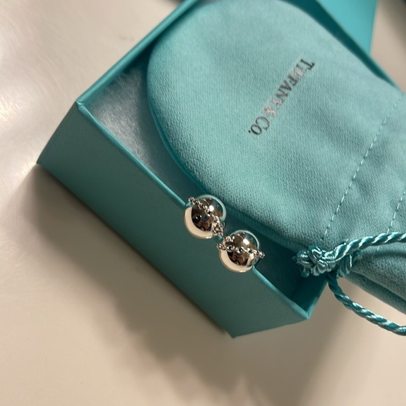Tiffany & Co. Sterling Silver HardWear Bolt w/Chain Stud Earrings, 10mm EUC - Picture 4 of 7